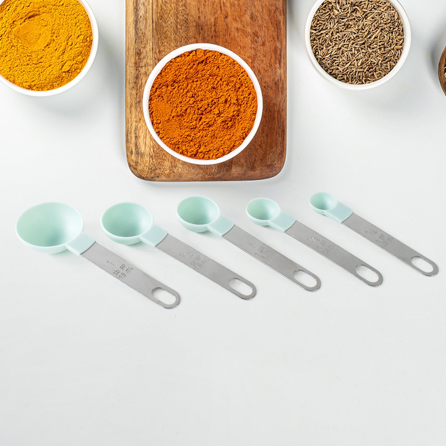 Stainless Steel and Plastics Measuring Spoon (Set of 5 Pc) Stainless Steel and Plastics Measuring Spoon (Set of 5 Pc)