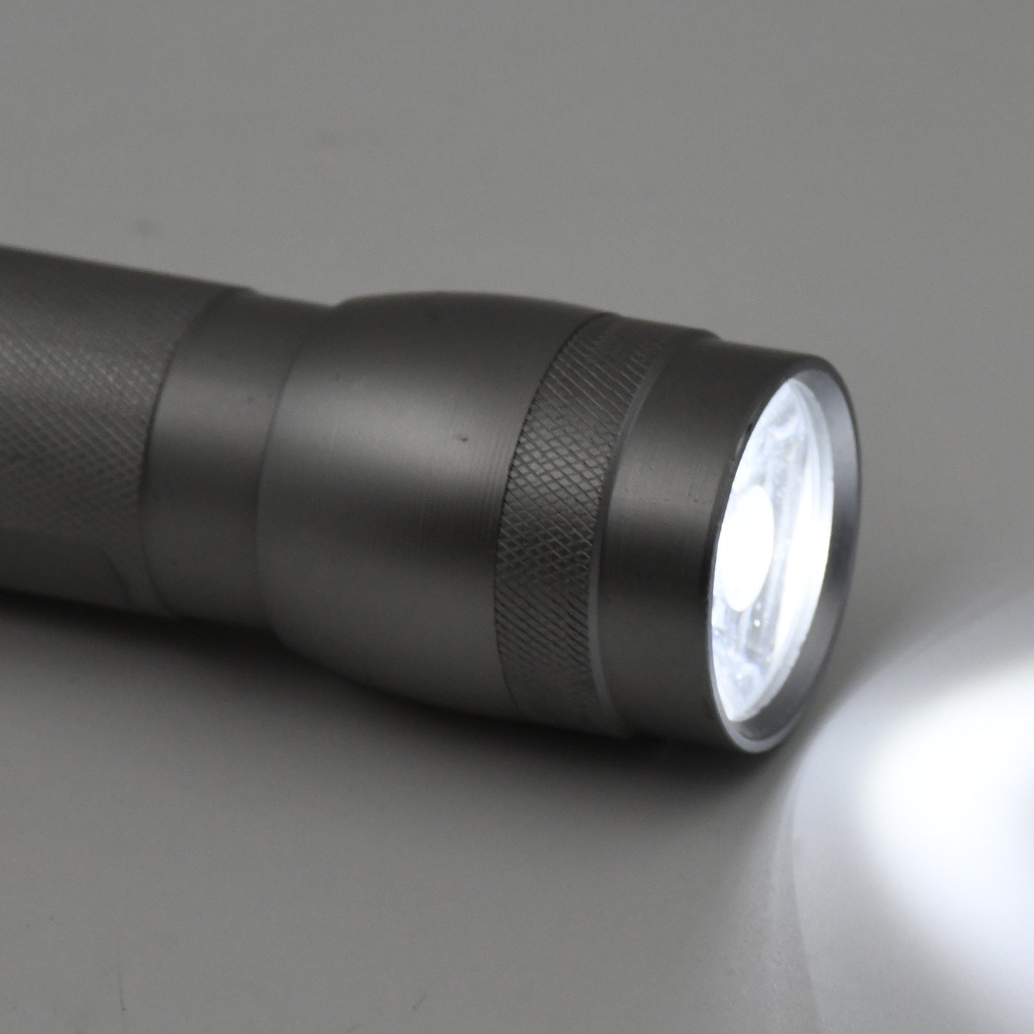 Portable Mini Torch / Flashlight 9 LED Powerful High Lumens Pen Light Easy To Carry, Portable Pocket Compact Torch for Emergency 3 Battery operated (Battery not included / 1 pc)
