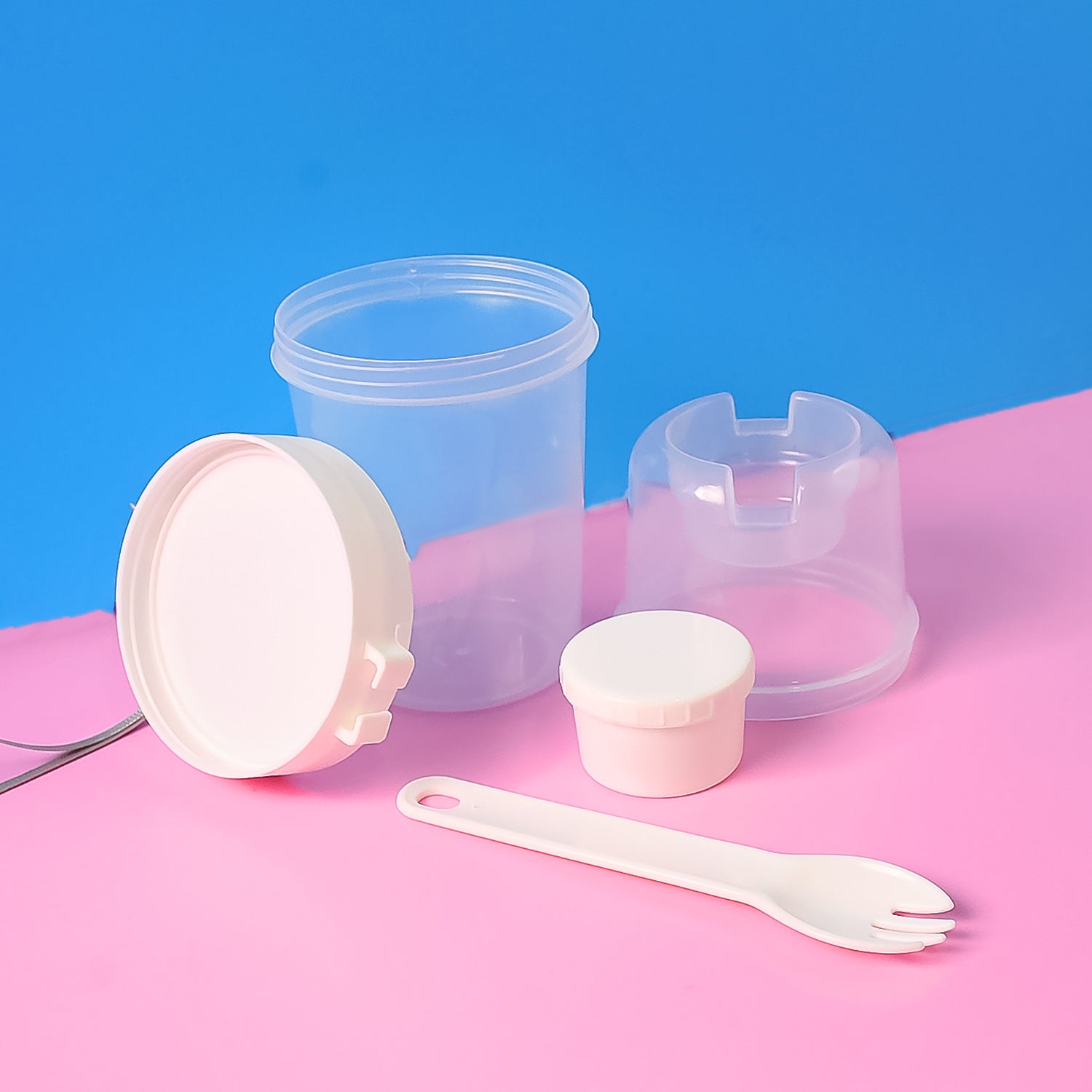 2-Piece Salad Cup Lunch Container with Dressing Storage and Reusable Fork