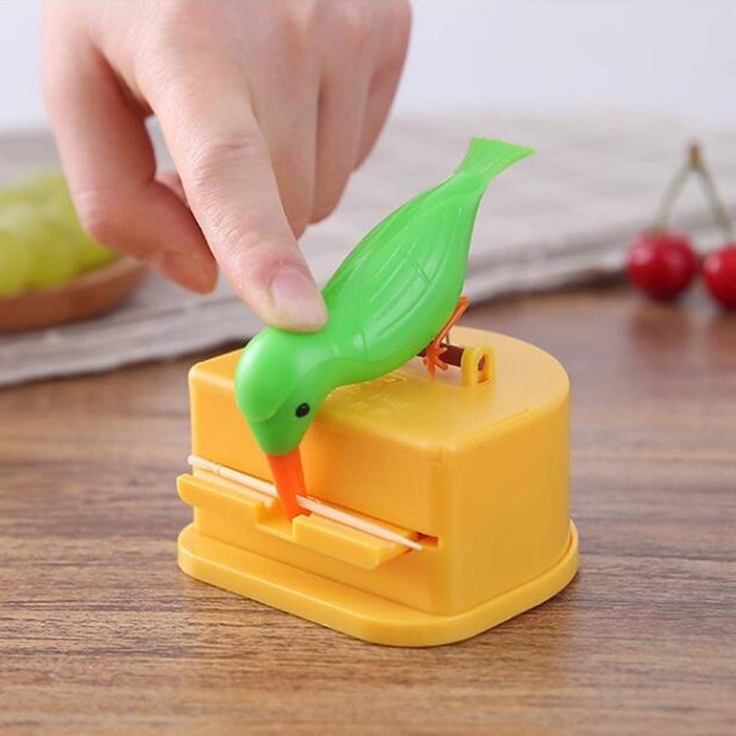 Portable Automatic Bird Toothpick Storage Box