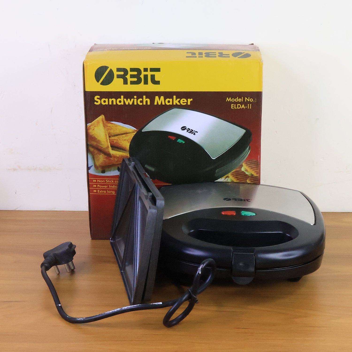 Orbit Sandwich Maker with Interchangeable Plates (800W / 1 Pc)