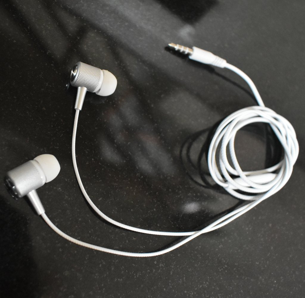 6036 Headphone Isolatinc headphones with Hands-free Control