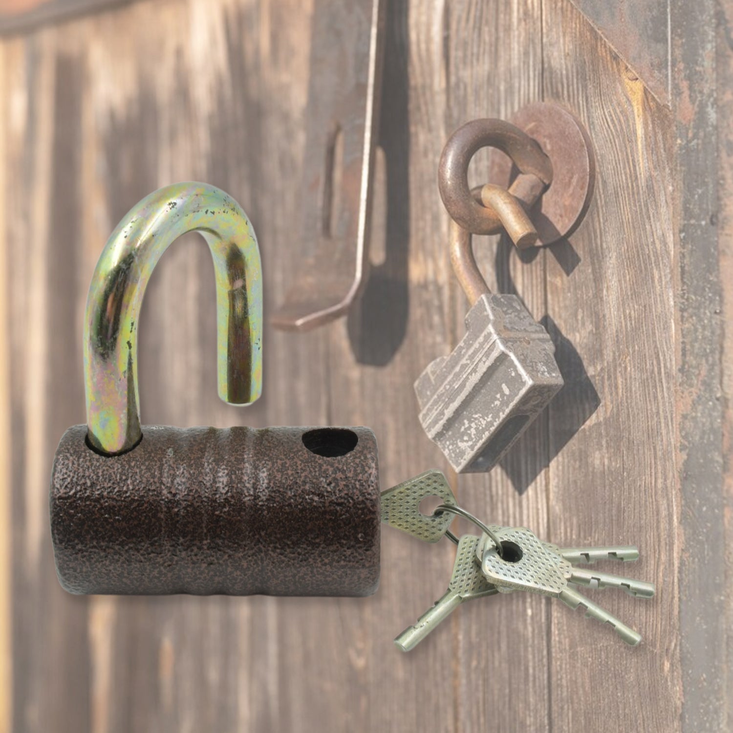 9455 Iron Pad lock, Brass Core and Thickened Spray Black Iron Door Lock With 5 pc Keys for Home Dormitory, Waterproof Antirust Anti-theft Padlocks Outdoor Gate Shed Locks Warehouse Big Iron Door Drawer Lock (82 mm )