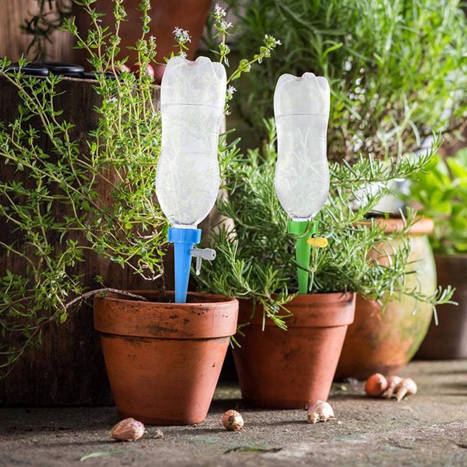 7412 Plant Watering Spikes self Watering Spikes Water dripper for Plants, Adjustable Plant Watering Devices with Slow Release Control Valve Switch (1Pc)