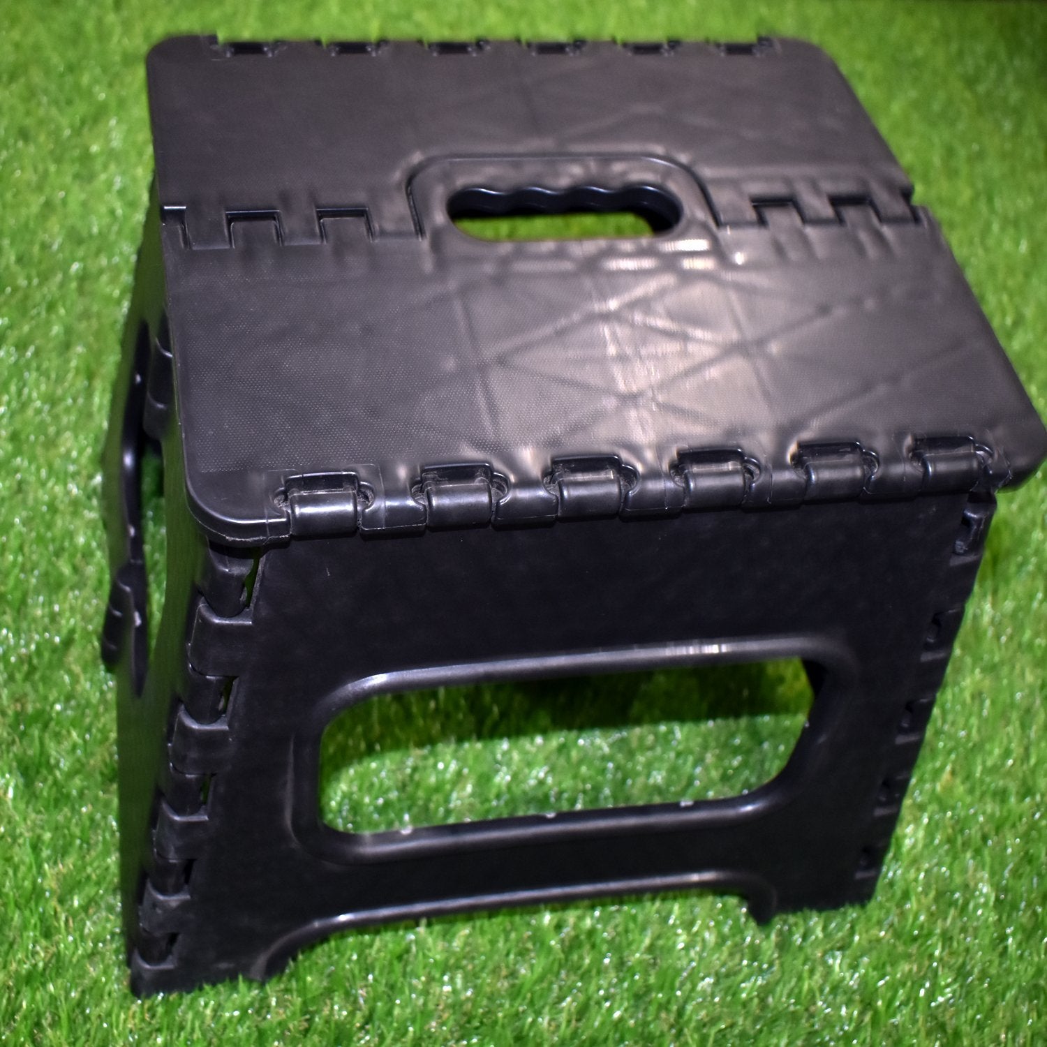 2101 Folding Lightweight Plastic Stool (Black)