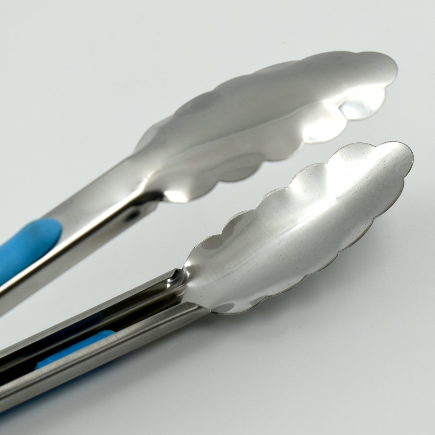 2685 stainless steel food serving tong with Grip Handle.