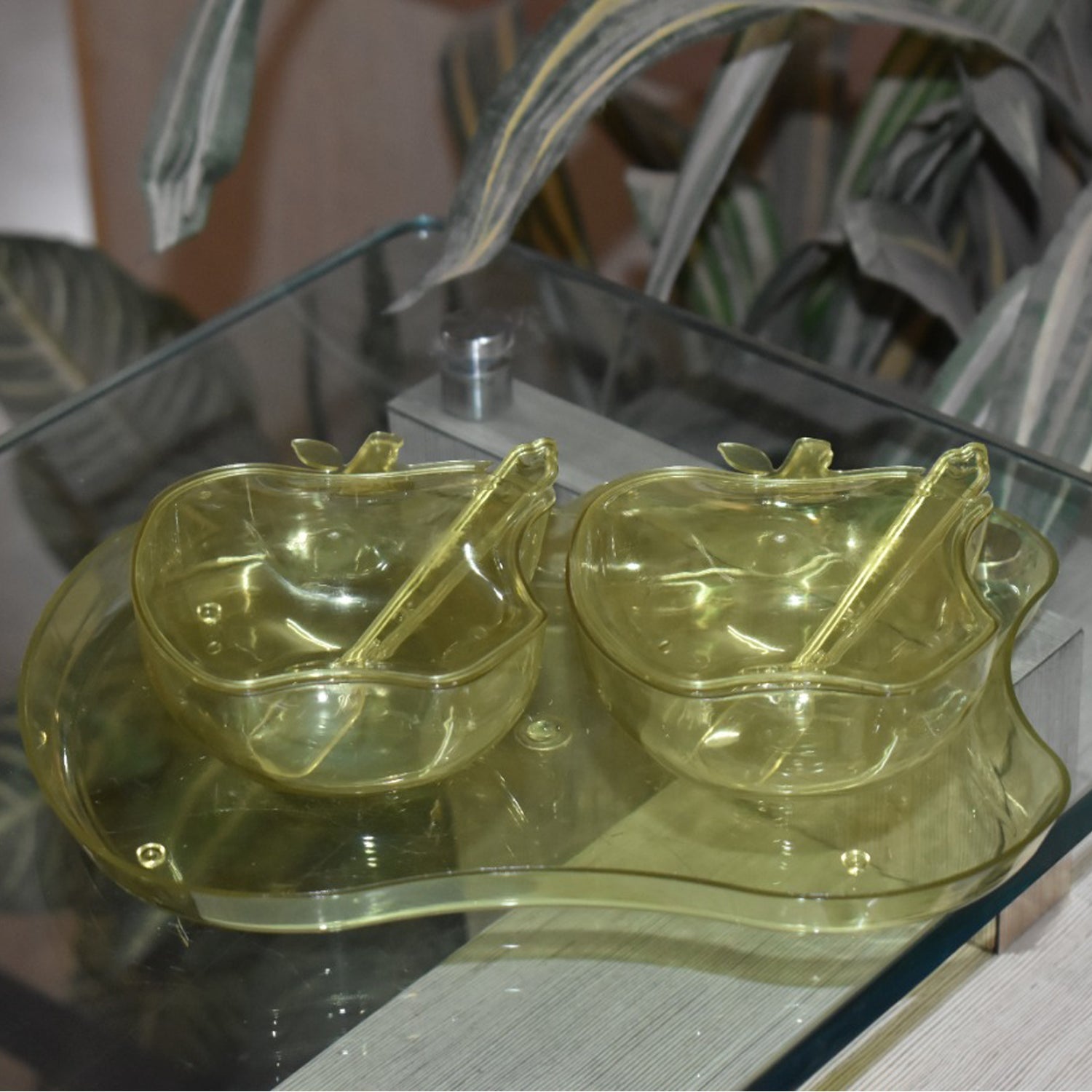 2752 Apple Shape Tray Bowl Used For Serving Snacks And Various Food Stuffs. freeshipping - DeoDap