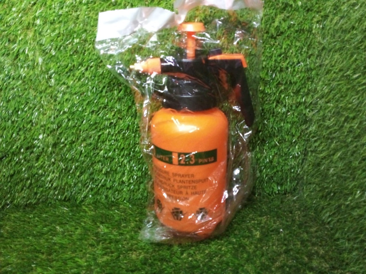 9037 Plastic Garden Spray Bottle Pump Pesticide Sprinkler Hand Pump freeshipping - DeoDap